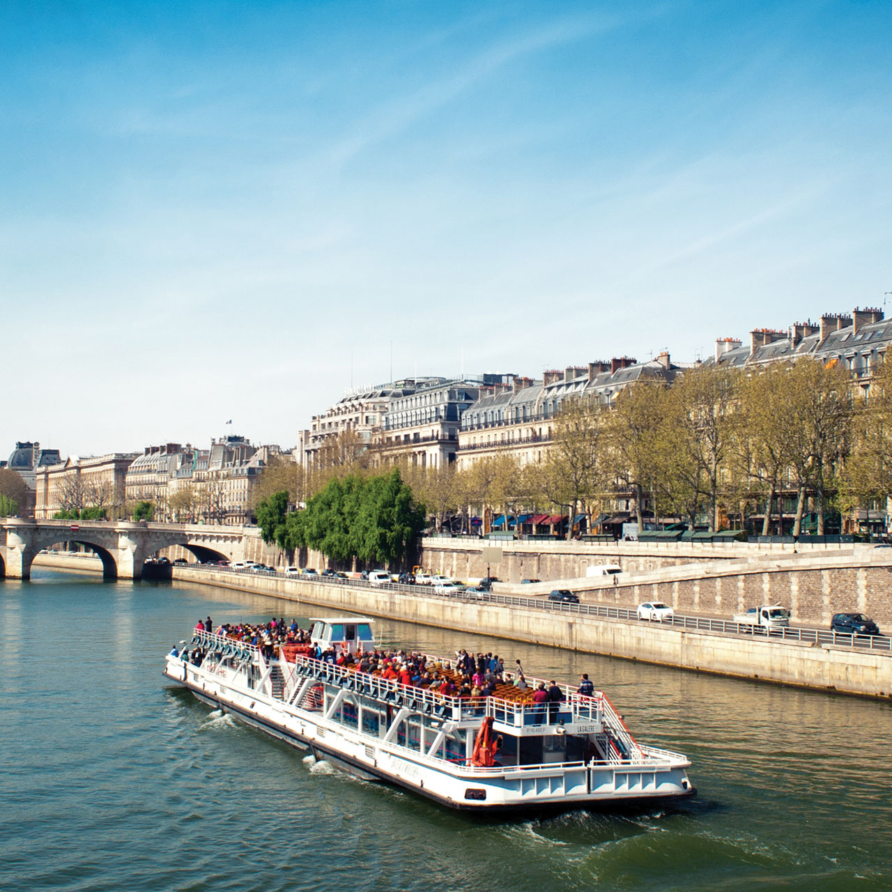 bateau mouche